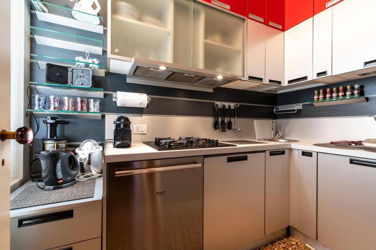 Gio Ponti's Flat In 027042-loc-11349 Venise